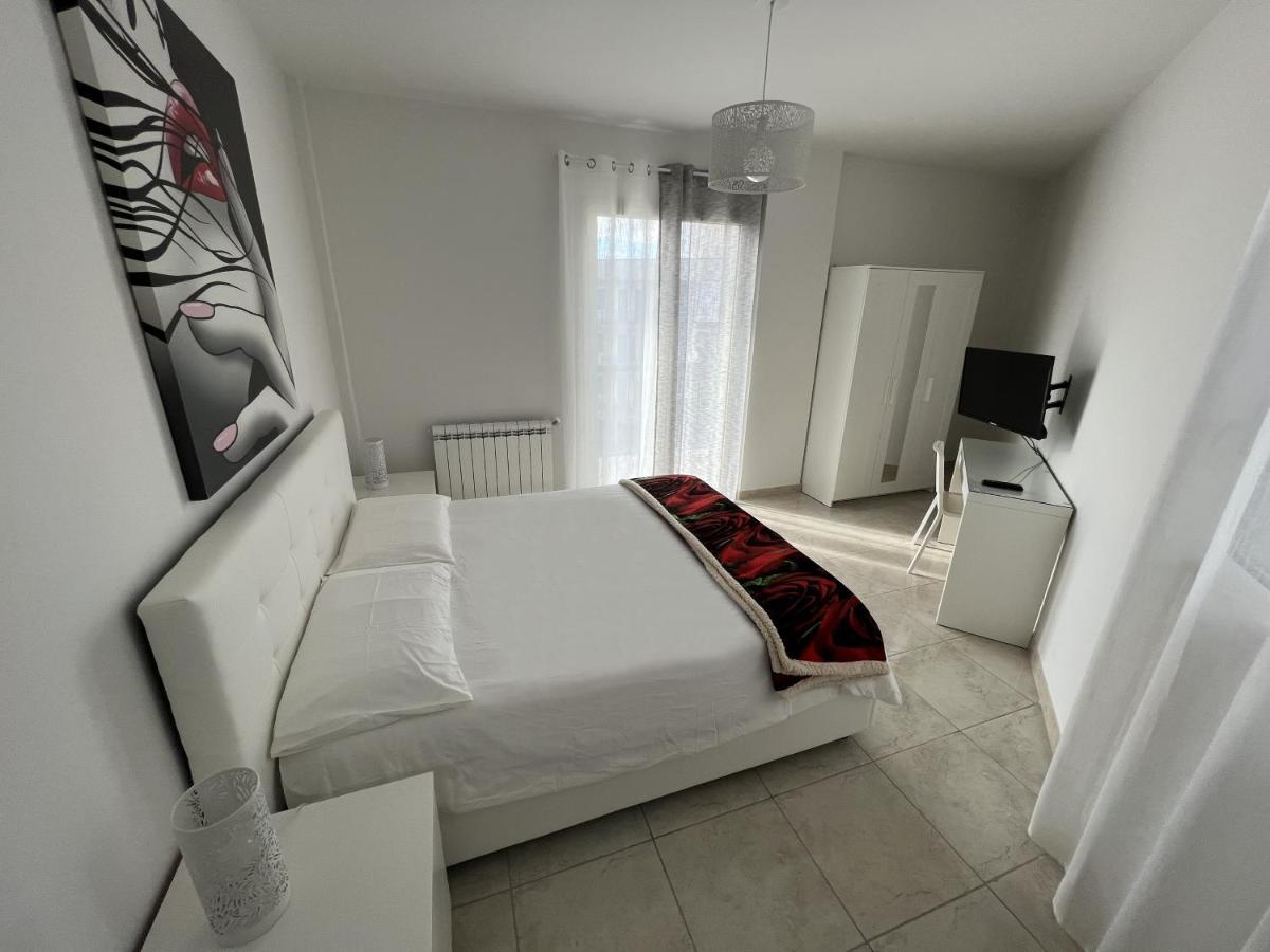 פאטרנו Casa Vacanze Le Tre Scimmiette מראה חיצוני תמונה